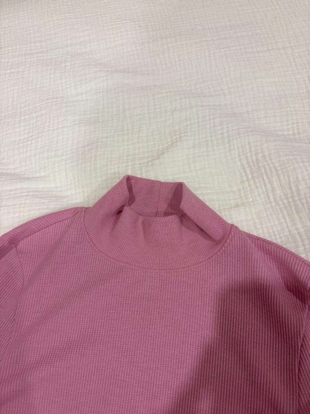 Turtle neck top - Picture 2 of 3